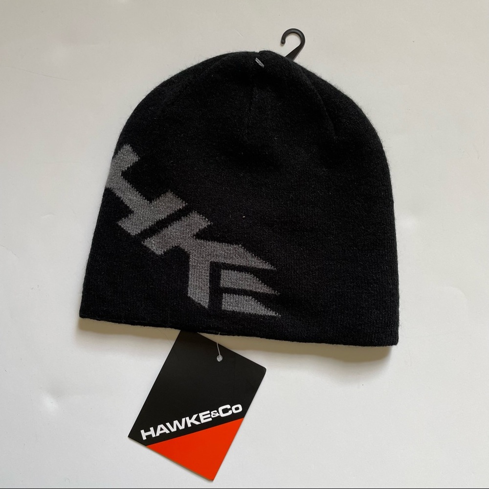 Hawke & Co. Men’s Black And Gray Reversible Knit Beanie